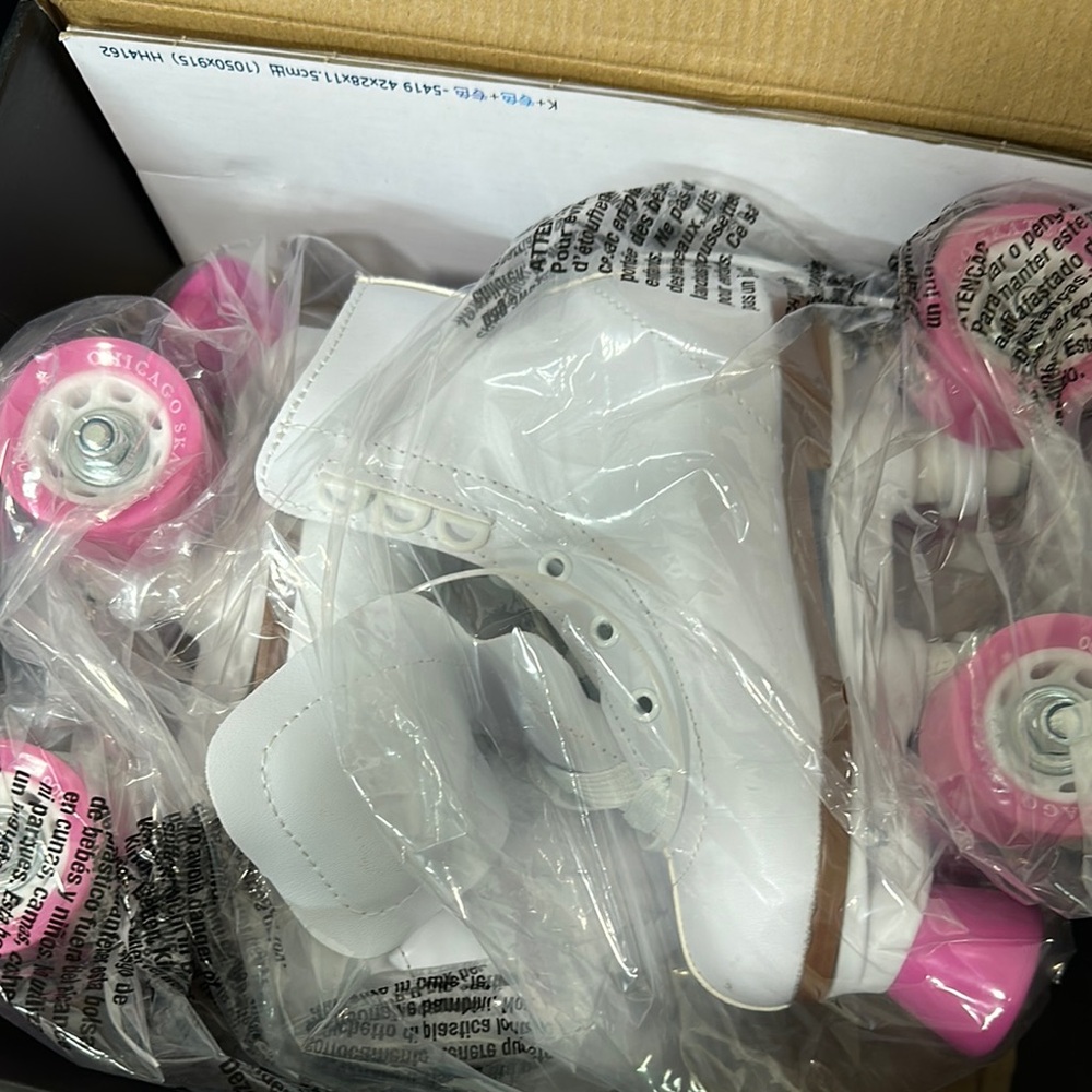 Kids new girls roller skates 🛼 - Picture 7 of 7